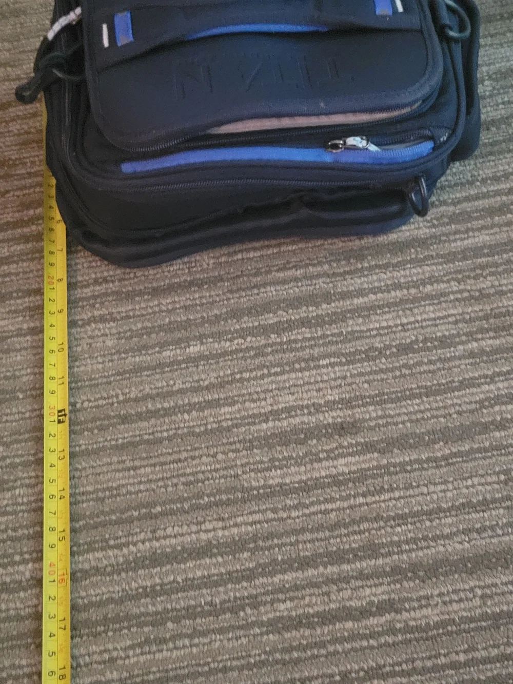 Titan-Black and Blue Lunch Bag